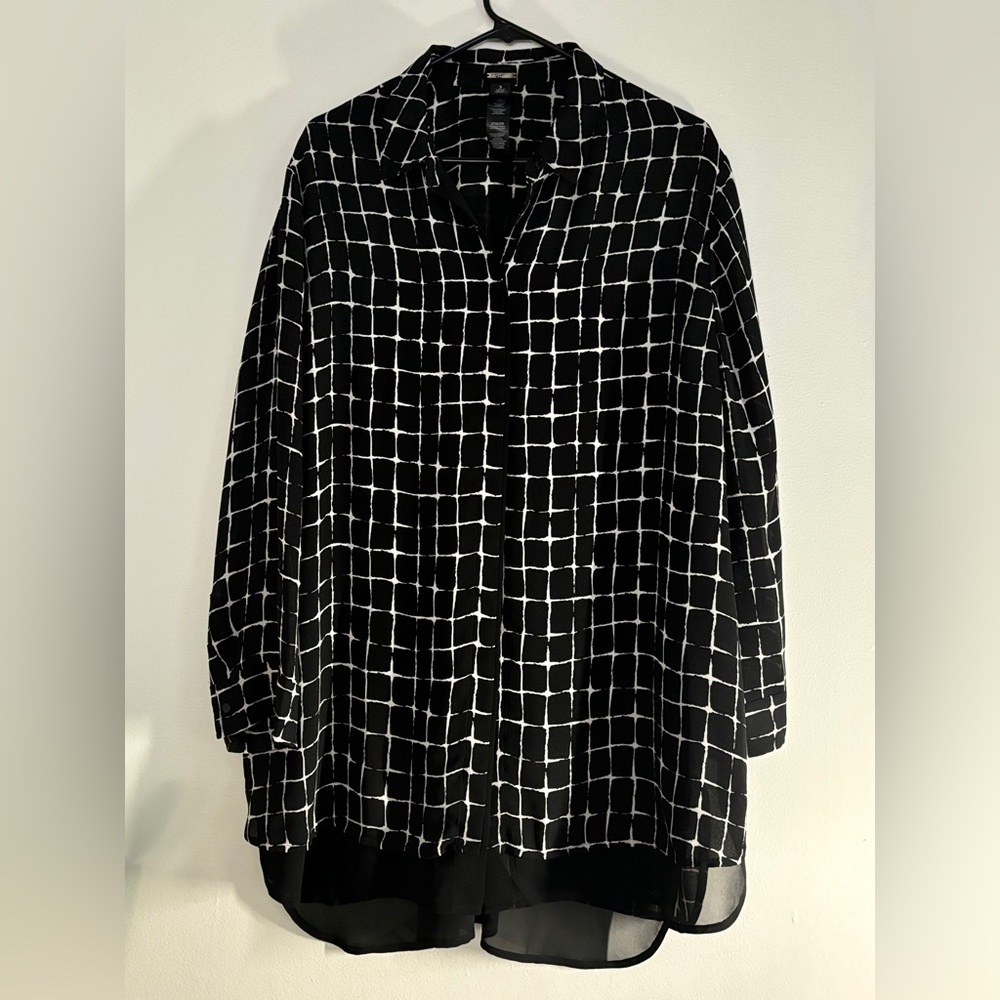 Chicos White Lined Black Long Sleeve Blouse